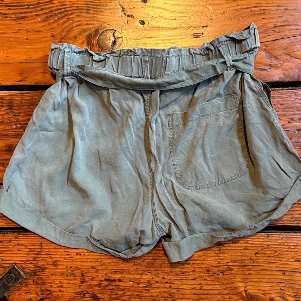 Aerie Shorts - Picture 3 of 3